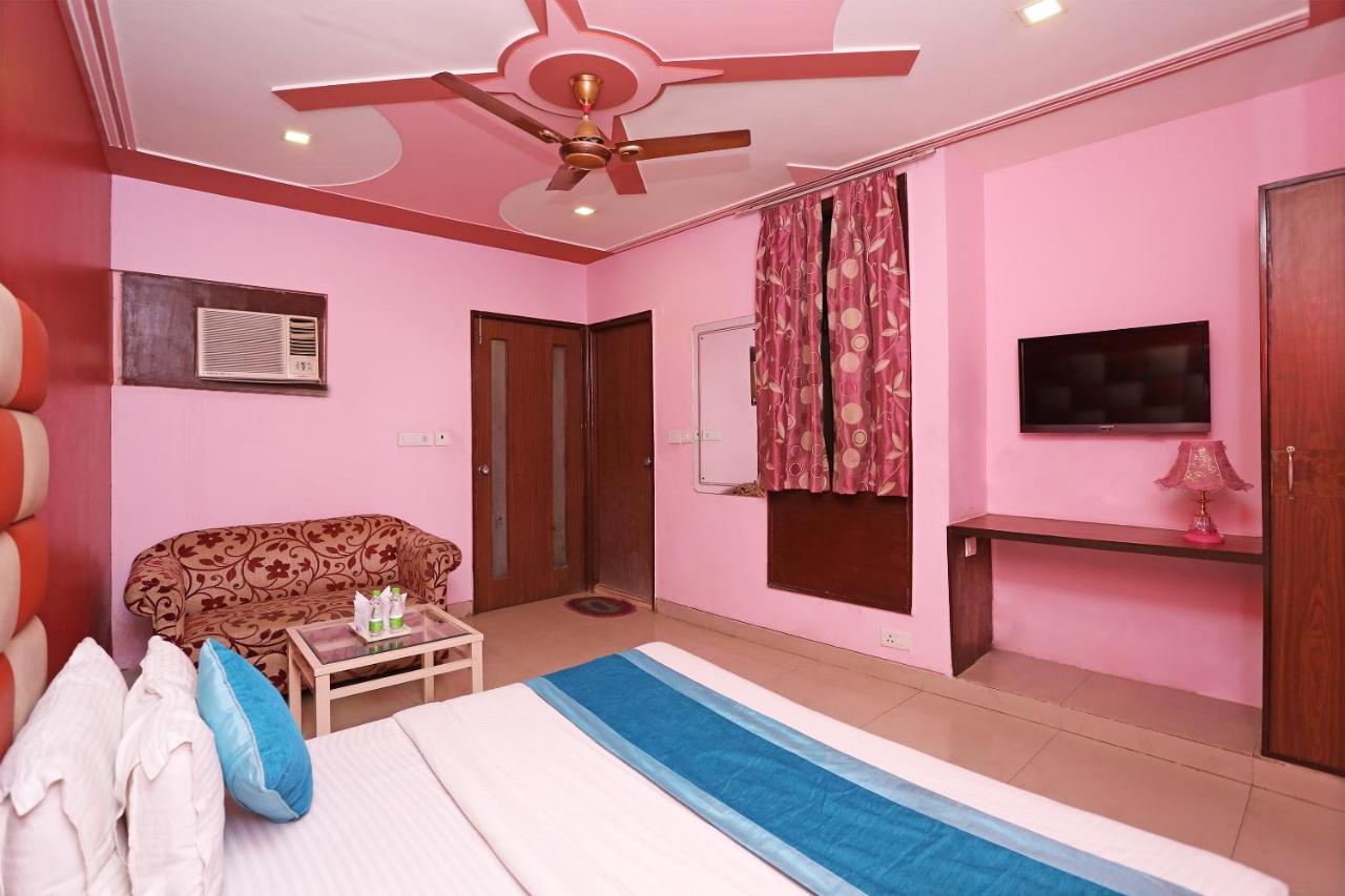 Airport Hotel Ambrosia New Delhi Exterior photo
