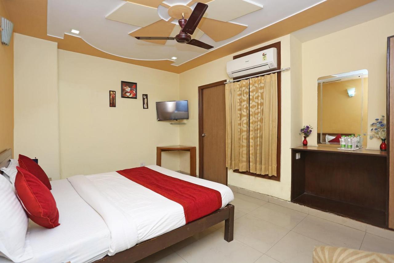 Airport Hotel Ambrosia New Delhi Exterior photo