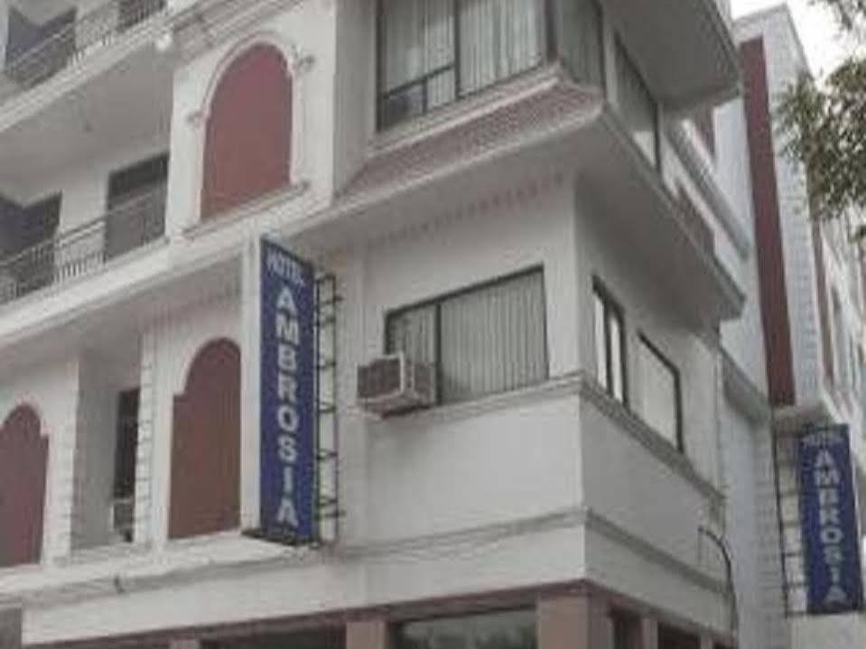 Airport Hotel Ambrosia New Delhi Exterior photo