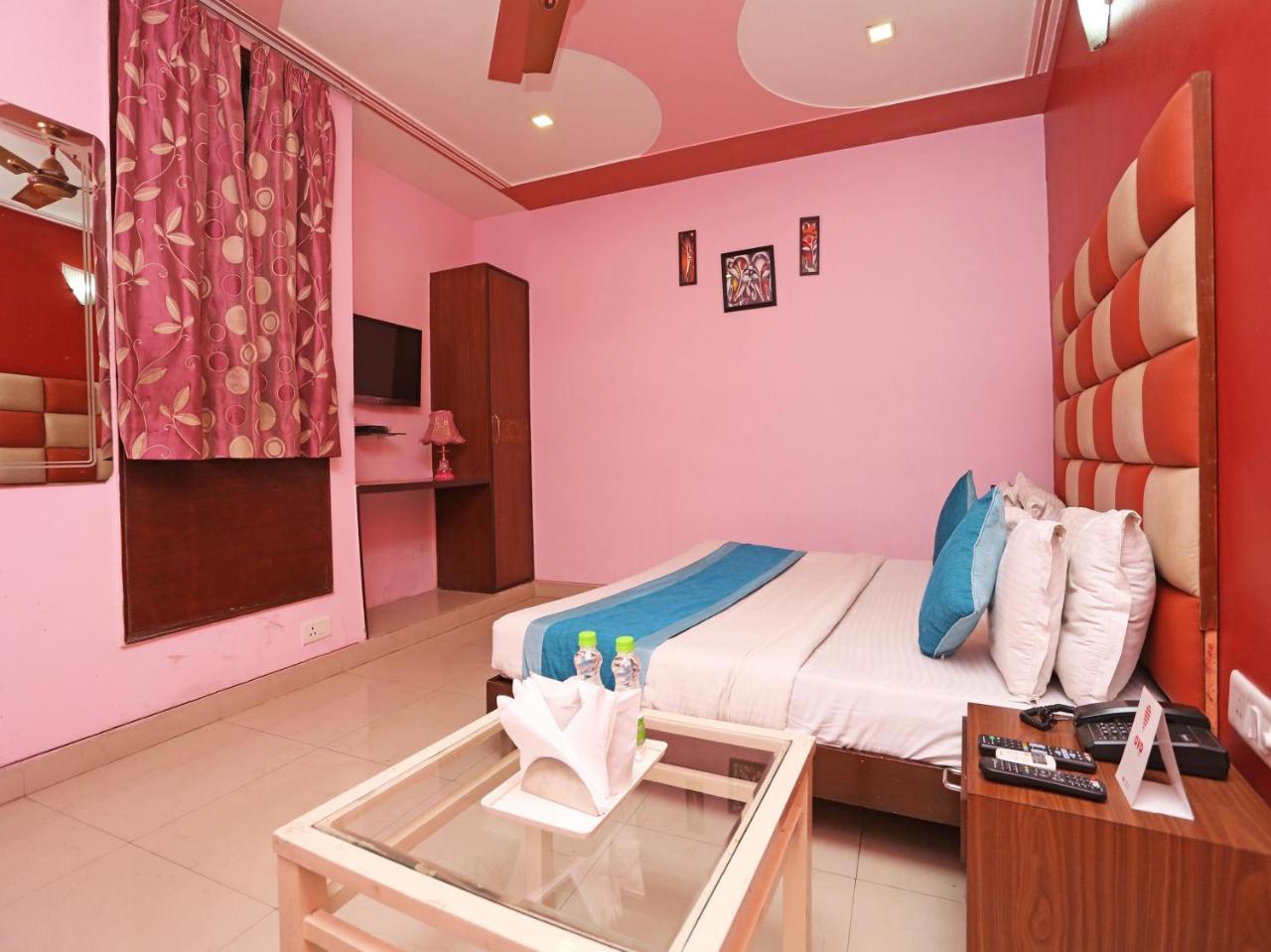 Airport Hotel Ambrosia New Delhi Exterior photo